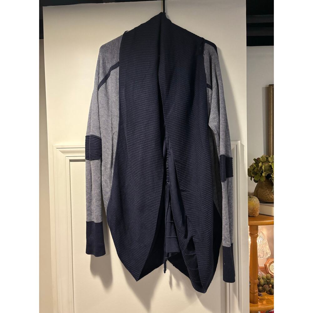 Lululemon Transformation Wrap - image 1